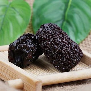 TÁO TÀU ĐEN SẤY KHÔ LOẠI NGON RẤT TỐT CHO SỨC KHỎE 500G - WINNIE HOUSE