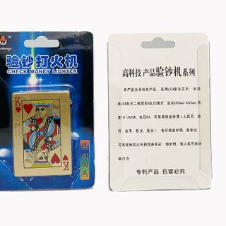 BẬT LỬA KHÈ HÌNH LÁ BÀI K CƠ CÓ ĐÈN SOI TIỀN GIẢ (KIM LOẠI) - (XÀI GAS)