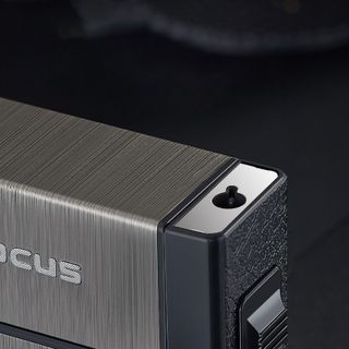 BẬT LỬA KHÈ HỘP THUỐC FOCUS 2IN1 CÓ THỂ THÁO RỜI (ĐỂ ĐƯỢC 20 ĐIẾU THUỐC) - XÀI GAS