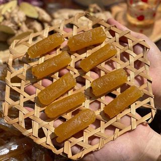 GỪNG DẺO SỢI VIÊN, GỢI NHỚ SỰ NGỌT NGÀO ẤM CÚNG TÌNH THÂN 500G - WINNIE HOUSE