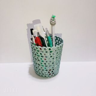 Rổ nhựa đựng bút tròn size lớn 17.6x14cm