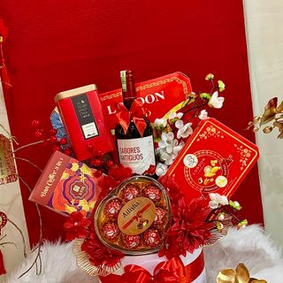 Set quà tết 6 món để trụ nơ mẫu mới 2024