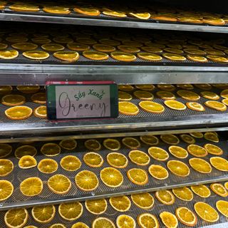 Cam vàng sấy khô