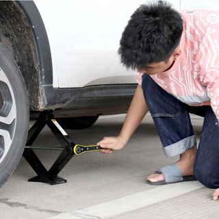 Bộ kích gầm ô tô, kích thay lốp cho xe hơi có đòn bẩy nâng gầm dễ dàng, trọng tải từ 1.5 - 2 tấn