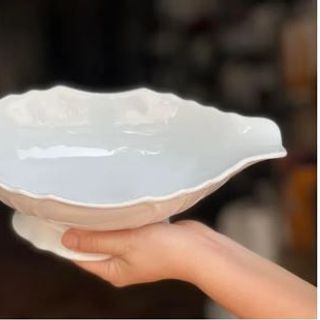 BÁT ĐĨA NHỰA ĐỰNG GÀ CÚNG NGUYÊN CON