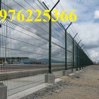 Hàng rào lưới thép hàn - Hàng rào bảo vệ nhà máy ,khu công nghiệp giá sỉ