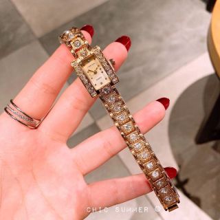 ĐỒNG HỒ NỮ THỜI TRANG CA/TI/ER CHỮ NHẬT