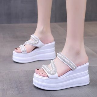 DÉP XUỒNG QUAI CHÉO NGỌC