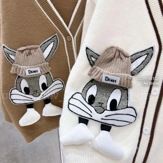 Áo Khoác Len Thêu Hình Thỏ