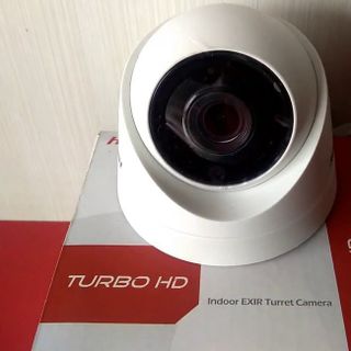Camera HDTVI 8MP Hikvision DS-2CE78U1T-IT3F