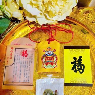 Túi hút tài lộc