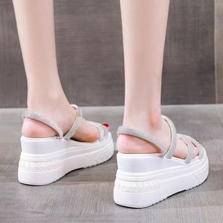 DÉP SANDAL XOÀN ĐI ĐƯỢC 2 KIỂU