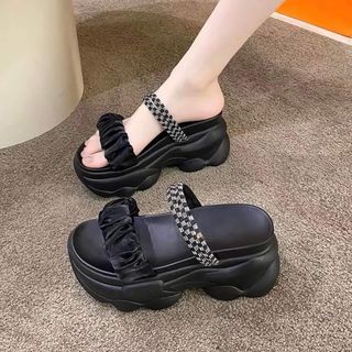 DÉP SANDAL BM QUAI NHÚN DÂY XOÀN