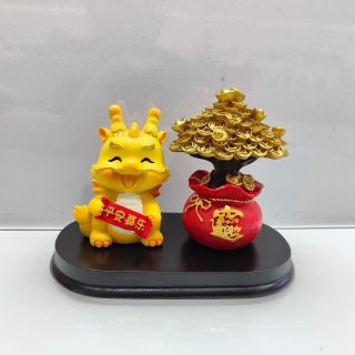 TƯỢNG RỒNG VÀNG VÀ CÂY KIM TIỀN