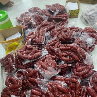 Lạp xưởng tươi