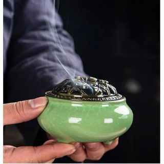 LƯ XÔNG TRẦM BẰNG SỨ CÓ TẶNG 1 ĐẾ CẮM HỒ LÔ CTB468 - BECHIP