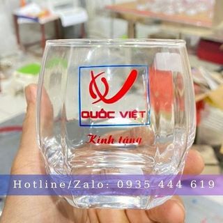 Ly thuỷ tinh in logo làm quà tặng tết