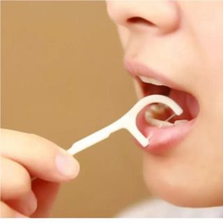 COMBO 3 HỘP TĂM XỈA RĂNG NHA KHOA 2 ĐẦU VỆ SINH KẺ RĂNG TIỆN LỢI CTB93 – BECHIP
