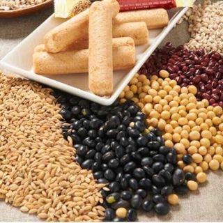 Bánh Ngũ Cốc Cuộn Phô Mai Imperial Taste Multi Grain Crispy Roll. Đóng gói 1,25Kg (khoảng 125 bánh).