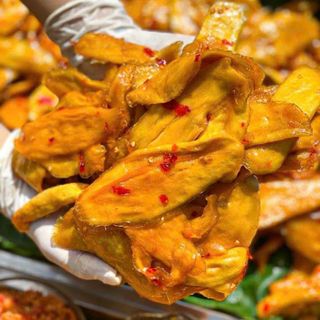 XOÀI SẤY MUỐI ỚT VỊ CHANH MUỐI CHUA NGỌT THƠM LỪNG 500G - WINNIE HOUSE
