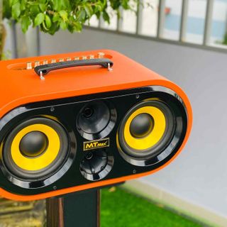 Loa Xách Tay Karaoke Chính Hãng MTMAX DK11Pro 3 Đường Tiếng 2 Bass 16 Công Suất Lớn Thiết Kế Hình Bầu Dục Đường Cong Mềm Mại