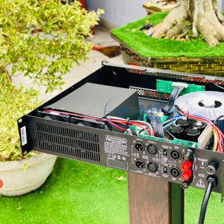 Cục Đẩy Công Suất X4 Đánh Được Cặp Loa Full Bass 25, Công Suất 400W/Kênh Sử Dụng Hát Karaoke, Nghe Nhạc