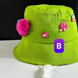 Mũ bucket trẻ em đính những viên kẹo CQ