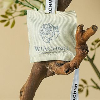 Túi Sáp Thơm Rose WIACHNN với 4 mùi hương thơm mát, lưu hương , khử mùi cho không gian của bạn ( Hàng, Giá Tận Xưởng )