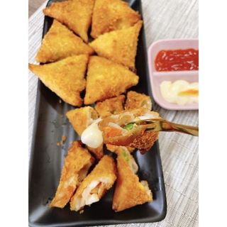 Chả giò hải sản tam giác vàng khay 10 cái (giao tphcm)