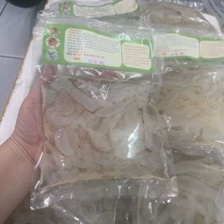 Sứa biển Quy Nhơn 1kg 2 bịch bên trong mỗi bịch là 200gr (giao Tphcm)