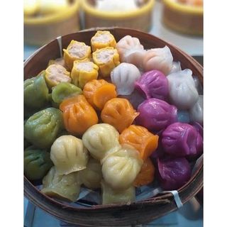 Há cảo ngũ sắc người hoa khay 25 viên 500gr (giao hỏa tốc tphcm)