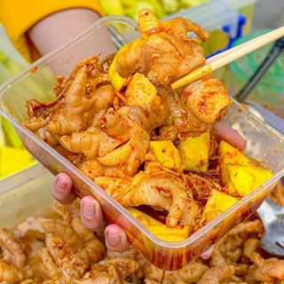 CHÂN GÀ RÚT XƯƠNG TƯƠI ĐỦ KÍ Vĩ 1kg (giao tphcm)