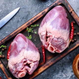 Tim heo nhập khẩu 1kg (giao tphcm)