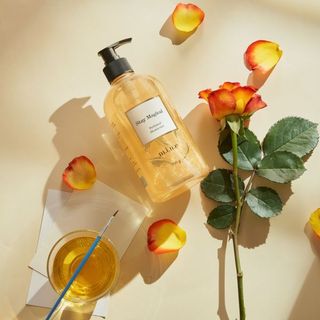 STAY CREAMY GEL TẮM NƯỚC HOA NHŨ VÀNG CỦA MINE CHAI 500ML