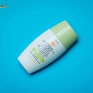 SMART TOUCH SUNCREEN OIL CONTROL 𝐊𝐄𝐌 𝐂𝐇𝐎̂́𝐍𝐆 𝐍𝐀̆́𝐍𝐆 DƯỠNG TRẮNG DA PSYSTEM DAMODE CHAI 50ML