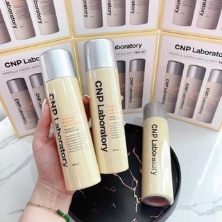 Xịt Khoáng Tinh Chất Keo Ong CNP Laboratory Propolis Ampule Mist 100ml