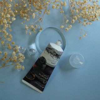 [TUÝP] SỮA RỬA MẶT THAN 100ML - 3W CLINIC