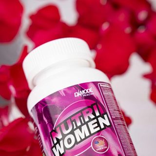 Daily Nutri Women – Viên bổ sung đa vitamin hàng ngày cho phụ nữ lọ 100 viên