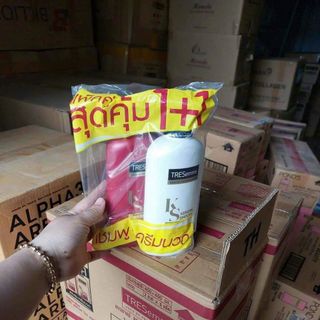 Combo gội xả TRESemmé đỏ chuẩn nội địa Thái Lan 400ml × 2 giá sỉ