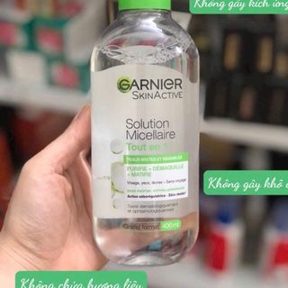 Tẩy trang garnier xanh lá