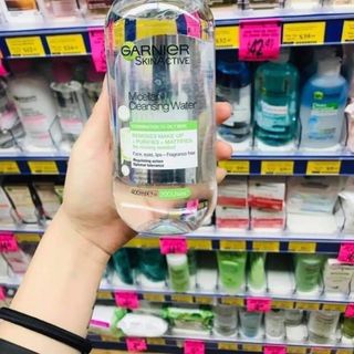 Tẩy trang garnier xanh lá