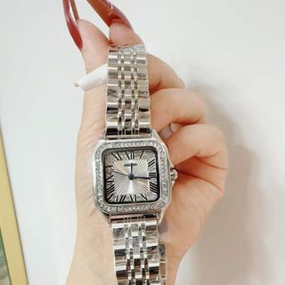 Đồng hồ chanelss lắc vuông viền đá đẹp lắp lánh