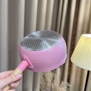 Chảo chống dính lòng sâu có tay cầm cán gỗ cách nhiệt màu pastel lúa mạch size 18cm