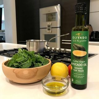 DẦU QUẢ BƠ🥑ép lạnh EXTRA VIRGIN [Siêu dưỡng chất] ORGANIC NonGMO. Hiệu OLIVADO (NEW ZEALAND)