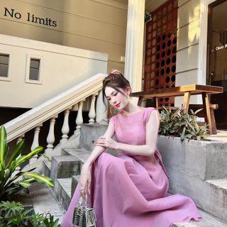 Đầm quá hot