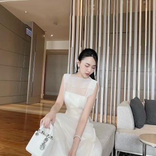 Đầm quá hot