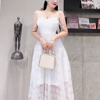 Váy ren quá đỉnh