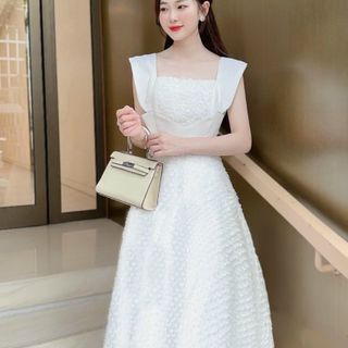 Váy xinh lung linh