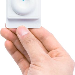 Bộ xét nghiệm HIV tại nhà Insti HIV Self test