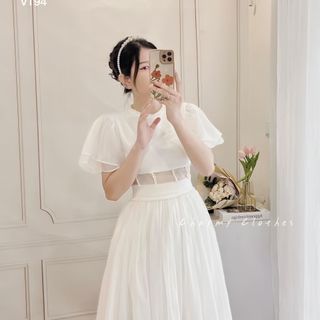 Chiếc váy lộng lẫy đính ngọc